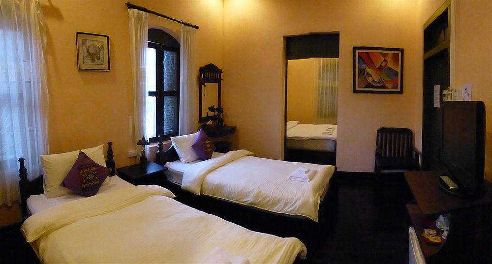 Mylaohome Guesthouse Luang Prabang Esterno foto